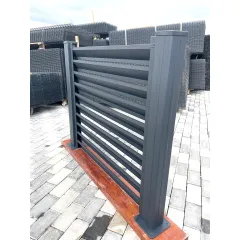 Antrasit gri ve beyaz renk seçenekleriyle dinamik tasarımlı juke model yarım açılı alüminyum bahçe çiti